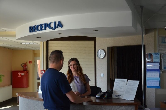 recepcja-hotel-maraton-wosir-2